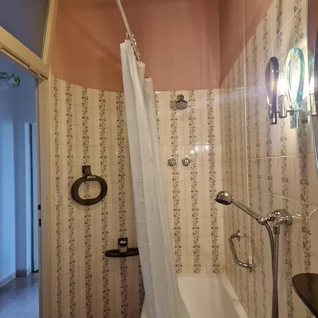 Quarto em Acomodações Particulares Secret Villa's Garden *